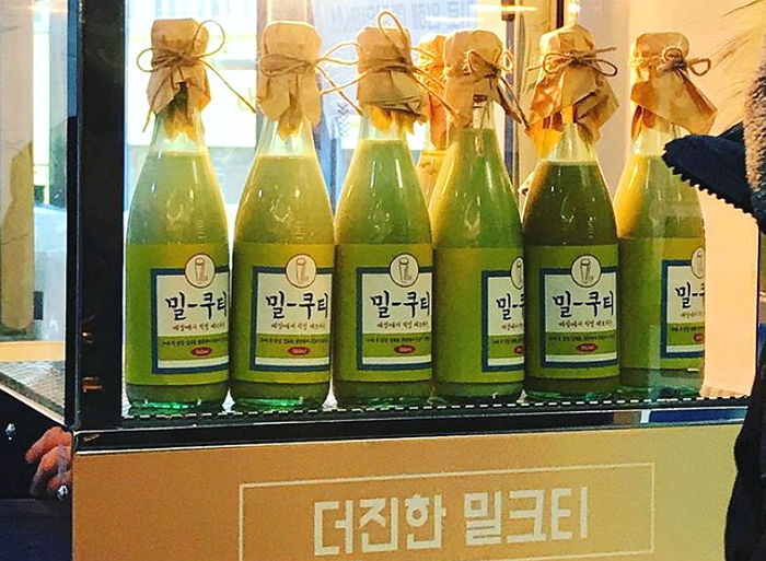 참기름 병에 가득 담아주는 4천원대 ‘혜자甲’ 밀크티
