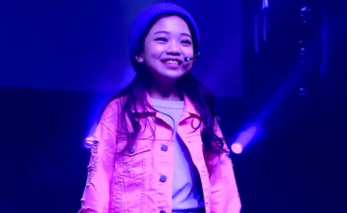 전국 남자 초등생들 반하게 만든 나하은 ‘So Special’ 데뷔 무대 (영상)