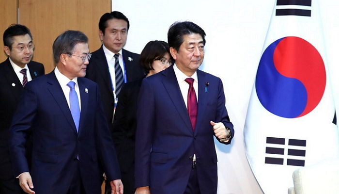 “한미군사훈련 예정대로”…아베 요청에 문 대통령이 날린 ‘일침’