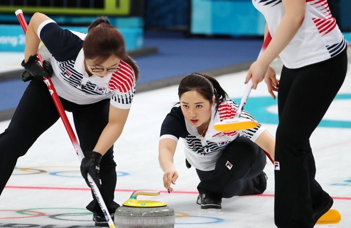 “올림픽 수준”…한국 여자 컬링팀 모교 의성여고 동계스포츠 동아리