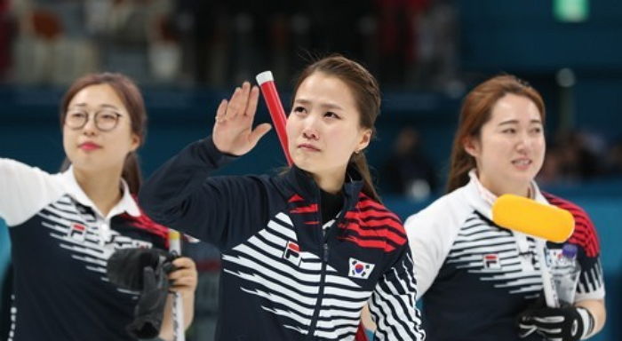 ‘안경 선배’ 김은정 “국민들에게 이만큼 응원 받는데, 못할 게 뭐가 있어요”