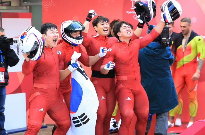 하루 밥 ‘15공기’ 먹으며 완성한 4명 ‘419kg’ 봅슬레이 선수 피지컬