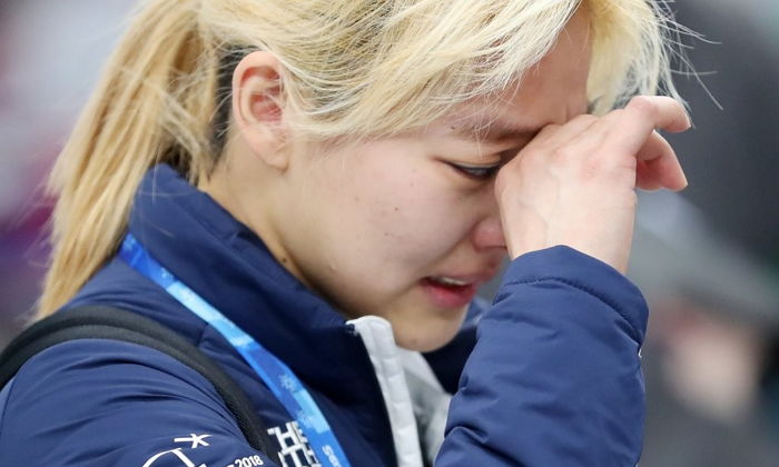 은메달 따고도 고개 숙인 김보름 “죄송하다는 말씀밖에는 드릴 게 없다”