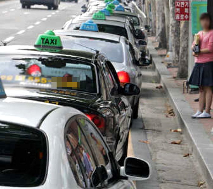 부산에 이어 대구 택시 기본요금 6년 만에 ‘최대 1000원’ 인상 추친