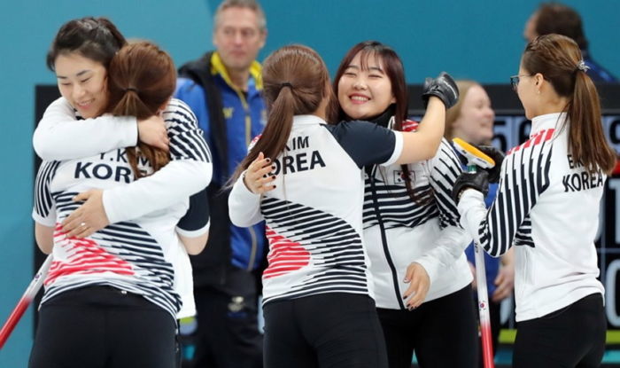 여자 컬링 대표팀 협회 포상금 ‘0원’…스노보드 이상호는 2억원