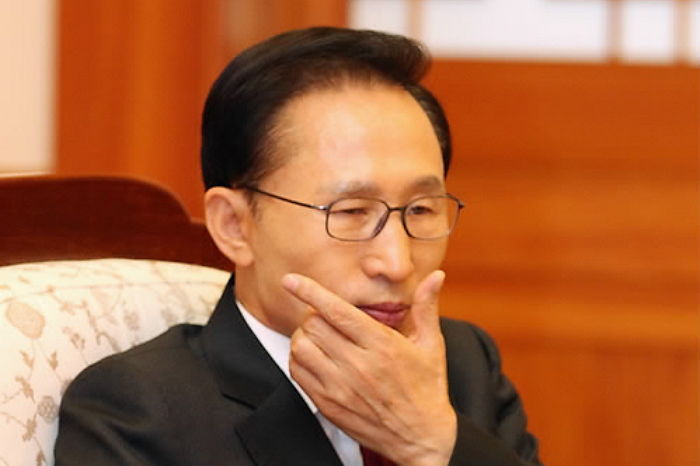 “뇌물 액수 100억 넘을 듯”…MB 구속수사 찬성 여론 67.5%