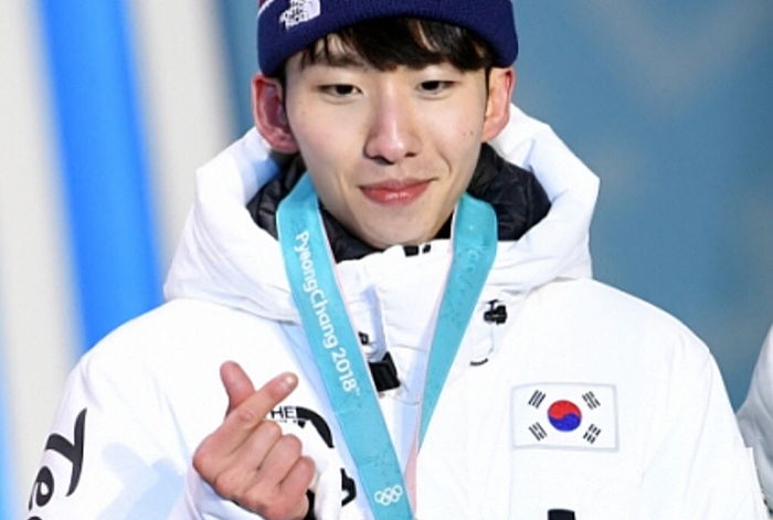 임효준 “다리 예쁜여자가 이상형…레드벨벳 조이 좋아해”