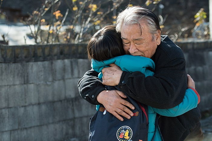 “‘집으로’보다 슬프다”…할아버지와 손주 이별 그린 영화 ‘덕구’ 4월 개봉 확정