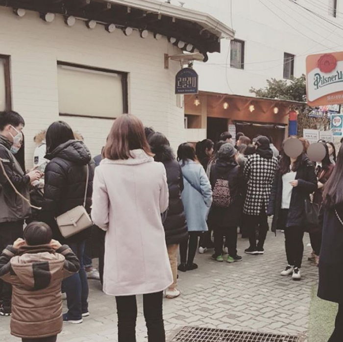 “얼얼해요” 매운맛 덕후들에게 딱이라는 ‘불닭 호떡’