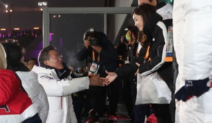 ‘걸그룹’ 뺨치는 ‘역대급’ 댄스 실력 뽐낸 김연아 (영상)