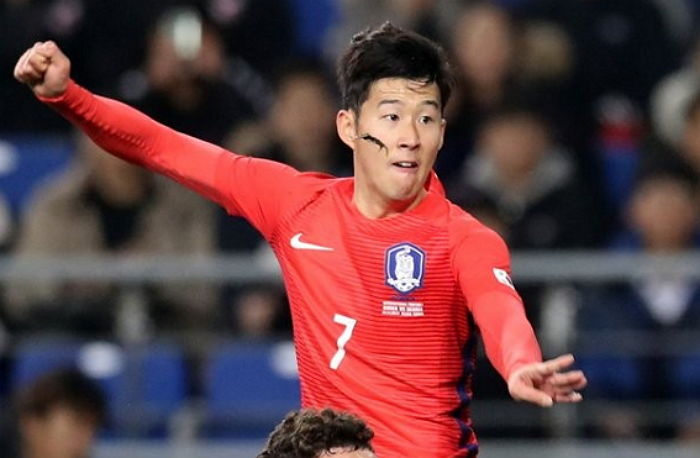 “손흥민, 군 복무 문제 해결하면 가치 치솟을 것”