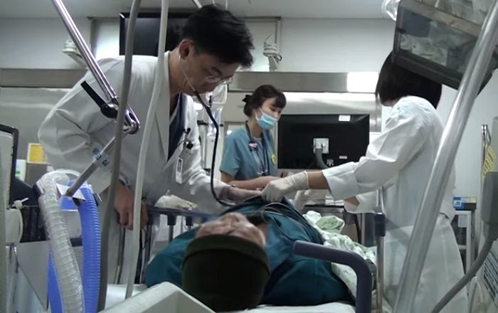 이국종 교수, “돈 냄새 맡은 하이에나 떼가 정부 지원 다 뜯어먹었다”