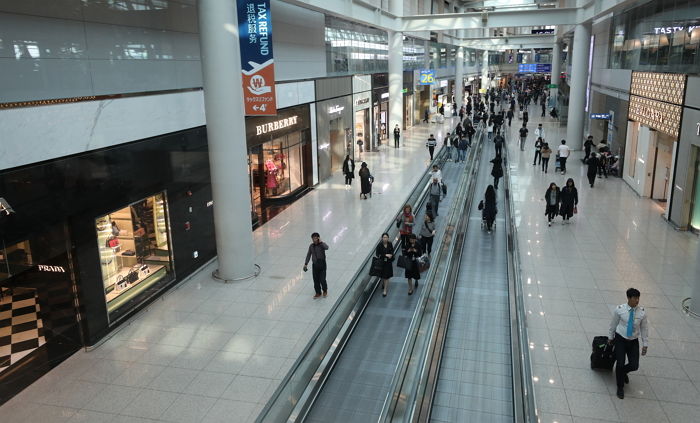 신세계 면세점, 신라 이어 인천공항 임대료 27.9% 인하안 수용