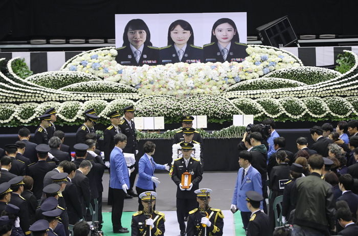 “여보, 우리 아직 신혼인데…” 소방관 아내 잃은 남편의 절규