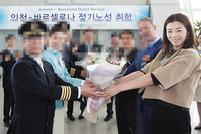 “국장급에 반말하고 직원에 볼펜 던져”…조현민 ‘갑질’ 추가 증언 나왔다