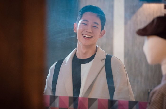 ‘밥 잘 사주는 예쁜 누나’에서 못 볼 뻔한 ‘국민 연하남’ 정해인