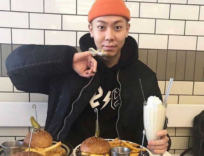 ‘이상형 화사’만 바라보는 래퍼 로꼬의 귀여운 ‘남친룩 패션’