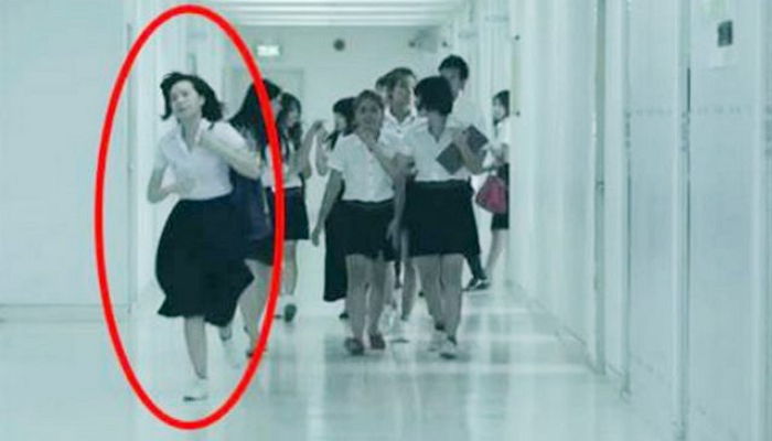 ‘미혼모’라는 비난에도 딸 상처받을까 걱정돼 ‘입양’ 사실 꼭꼭 숨긴 여대생