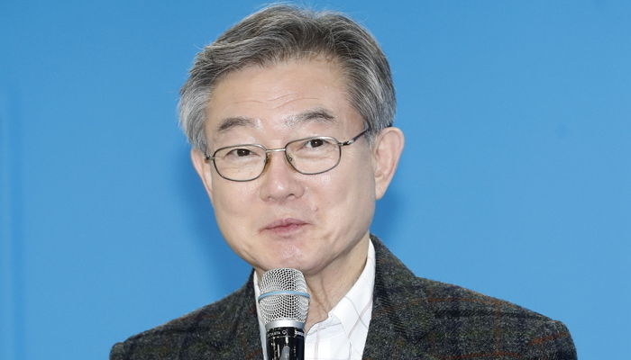 해외출장 때 2~3배 비싼 ‘대한항공 비즈니스석’만 이용하는 한국 유니세프 간부