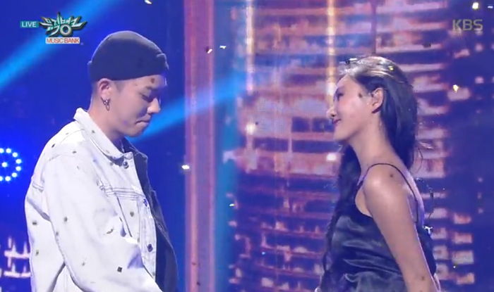 노래하라 했더니 눈빛 주고받으며 꽁냥거리는 로꼬X화사 ‘주지마’ 라이브 무대