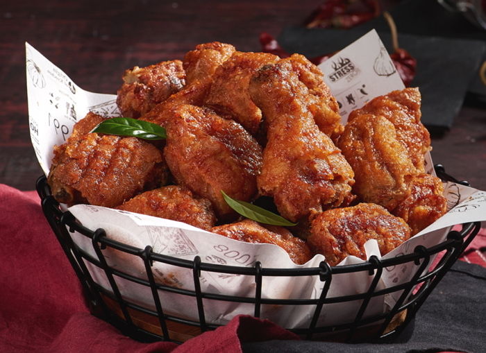 교촌치킨 오늘(1일)부터 배달 유료화 시작…“치킨 2만원 시대 열렸다”