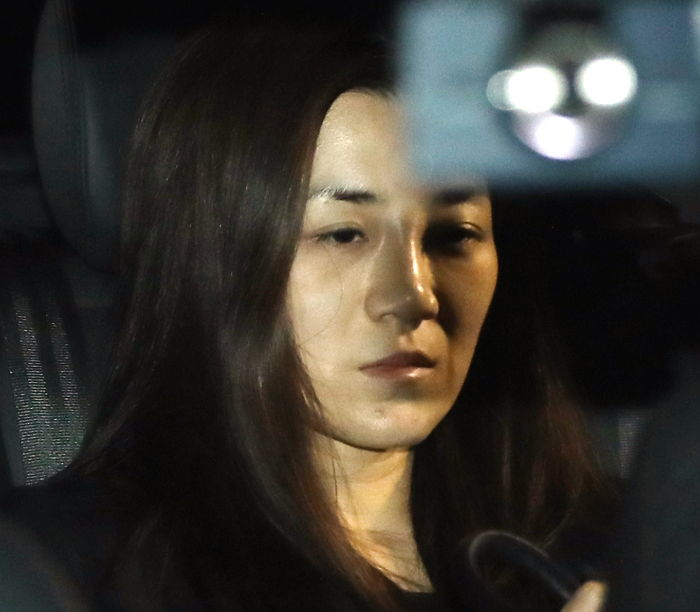 15시간 고강도 경찰 조사에 망연자실한 표정 지은 조현민