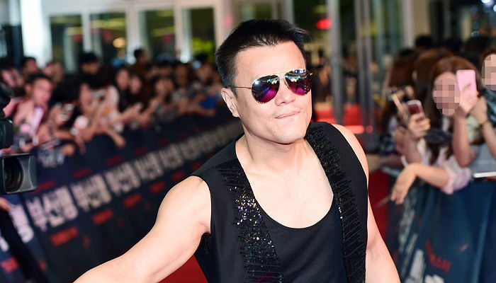 “저는 구원받았습니다”...JYP 박진영 ‘구원파’ 전도 집회 이끌어