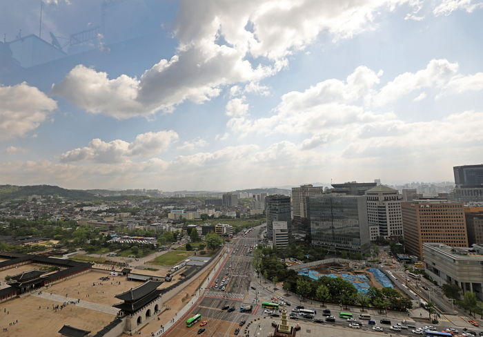 내일(4일) 전국 맑고 쾌청한 하늘…“바람은 많이 불어 추워요”