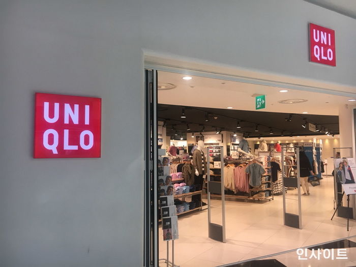 유니클로·자라 등 일부 제품 ‘산성도’ 기준치 초과로 리콜 조치