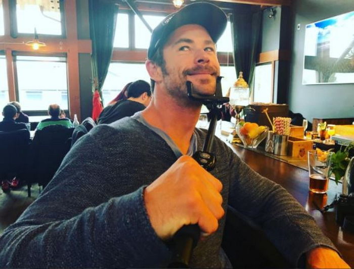 ‘옆집 오빠’처럼 비글미 넘치는 ‘토르’ 크리스 헴스워스의 허당미 넘치는 일상