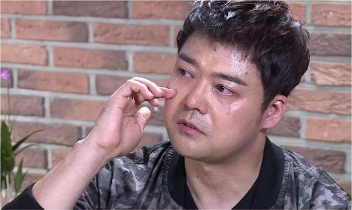 ‘17년’동안 키운 반려견 아프자 걱정에 ‘오열’한 전현무