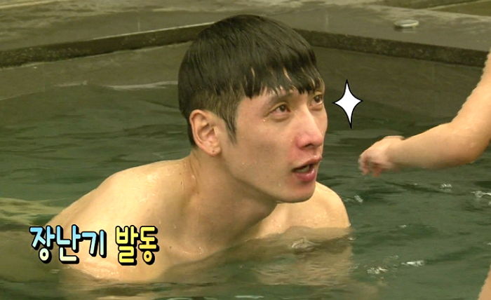 물에 빠진(?) 아빠 구하려 ‘머리채’ 잡아당기며 울먹이는 문성민 아들 시호