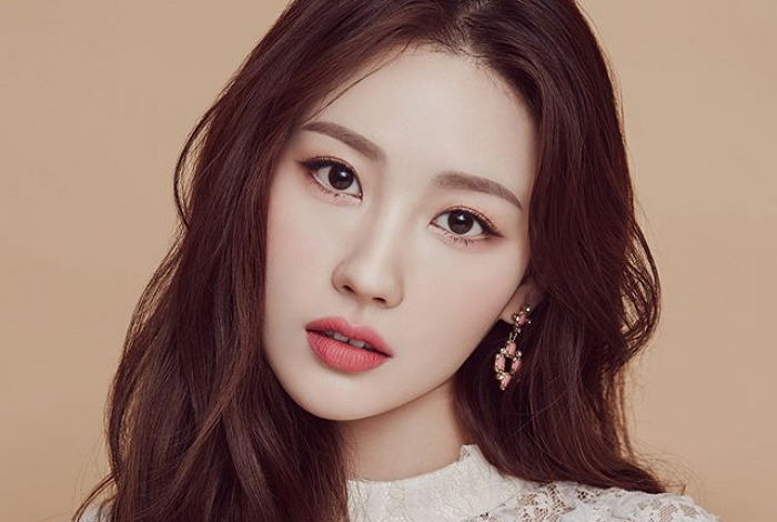 ‘뷰티 유튜버’ 이사배, 가수로 데뷔한다…5월 신곡 발표