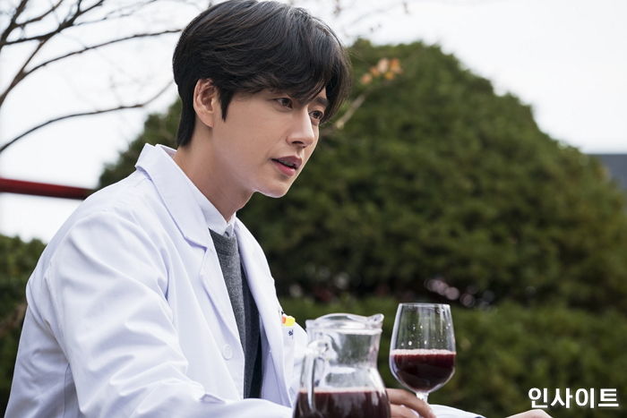 박해진, 이번주 넷플릭스 ‘범인은 바로 너!’에 의사 역으로 깜짝 출연