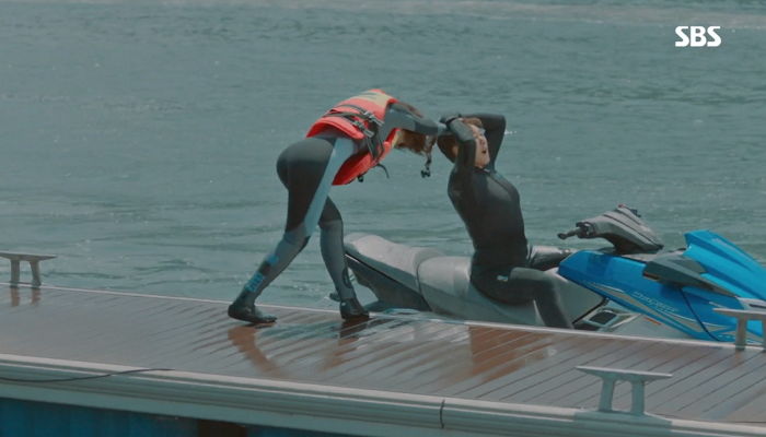 컴백 드라마서 ‘역대급’으로 망가지며 시청자들 빵 터트린 황정음 리얼 연기