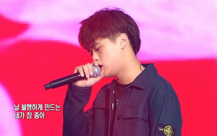 “참 불행한 삶”···듣는 관객 울먹이게 만든 이병재X오반 ‘불행’ 무대