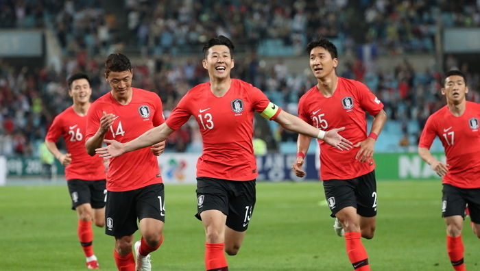 “손흥민 선제골·문선민 추가골”…대표팀 온두라스 상대로 ‘2대0’ 승리