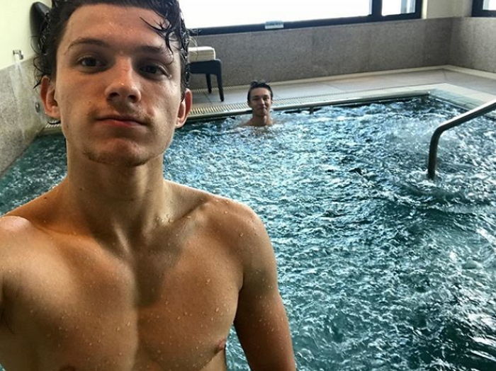 ‘스파이더맨’ 팬들에게 공식 사과(?)한 톰 홀랜드