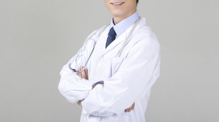 부평지하상가 여자 화장실에 숨어있다 체포된 20대 의사가 한 말