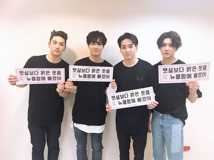 멤버들 다칠까봐 해외 공항서 튀어나온 카트 황급히 정리한 아이돌