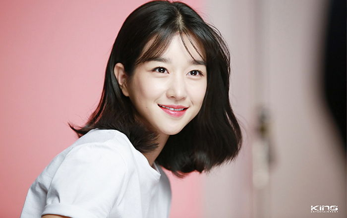 긴머리 싹둑 자르고 상큼 ‘과즙미’ 톡톡 터진 ‘무법변호사’ 서예지 단발