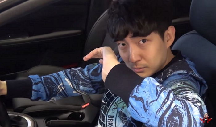 ‘20살’ 막내 편집자 생일선물로 ‘슈퍼카’(?) 사준 억대 연봉 BJ