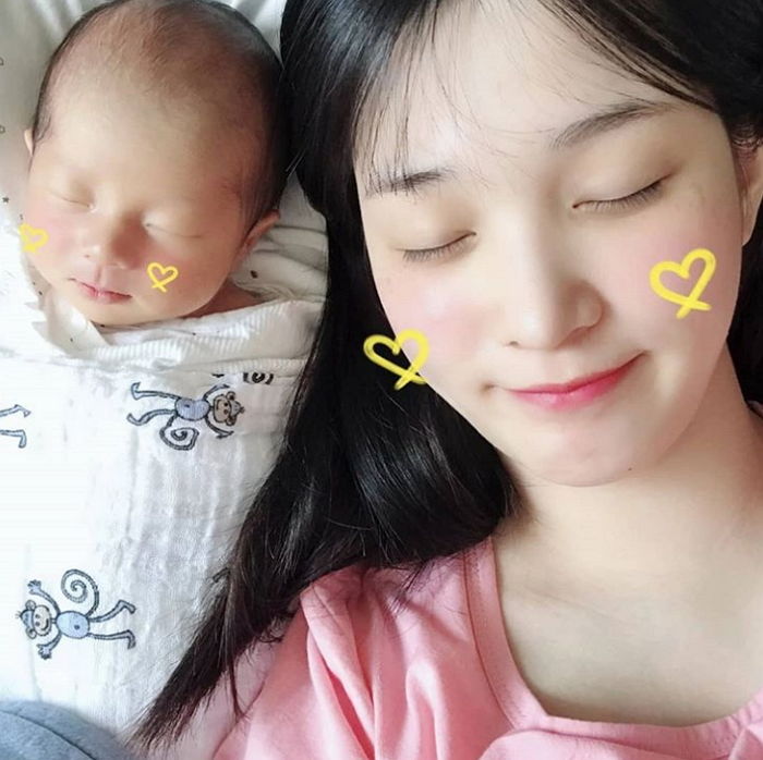 태어나자마자 펑펑 울었다는  97년생 엄마 율희♥최민환의 ‘붕어빵’ 아들