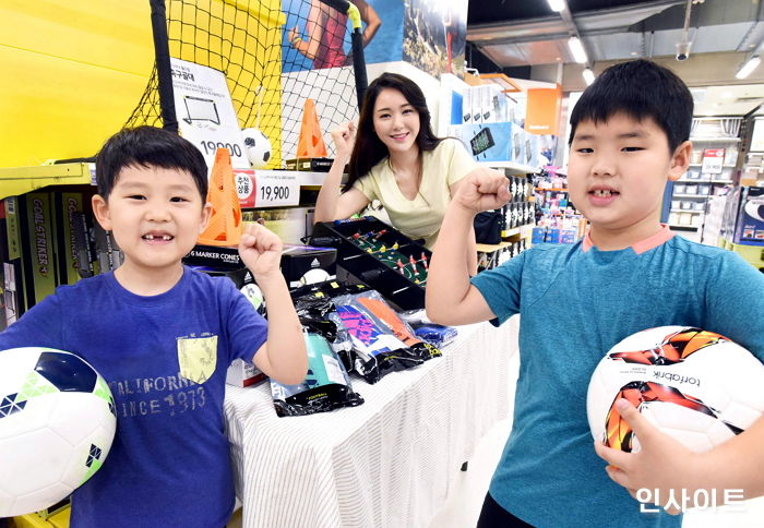 ‘홈플러스’에서 ‘축구 용품’ 합리적으로 구매하자
