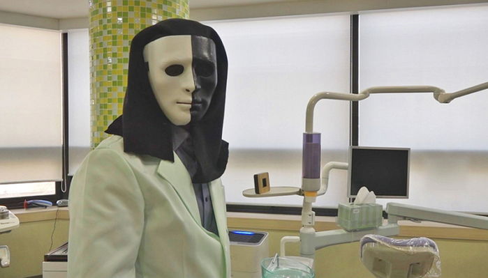 “충치 아닌데 금니 씌우기”…양심 의사가 폭로한 악덕 치과들의 만행