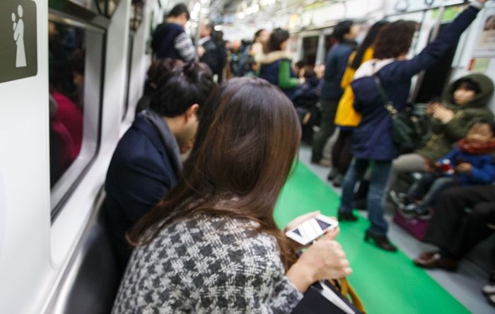 사람 꽉 찬 지하철서 “에어컨 꺼라” 민원 넣은 승객 퇴치한 ‘사이다甲’ 기관사
