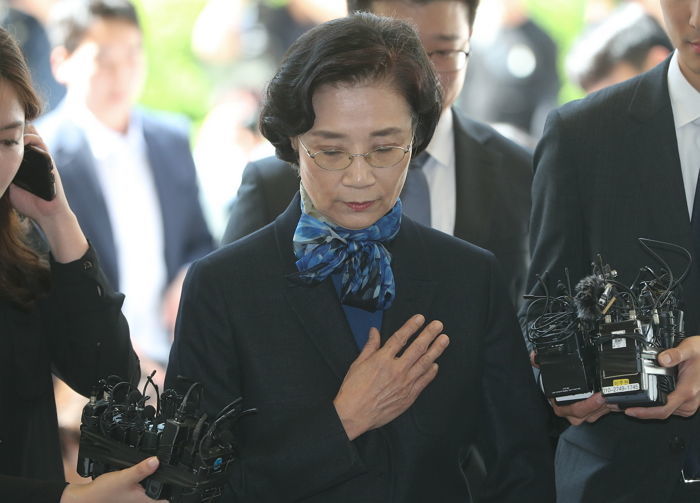 ‘직원 폭행·폭언 논란’ 한진 이명희의 구속영장이 기각된 이유