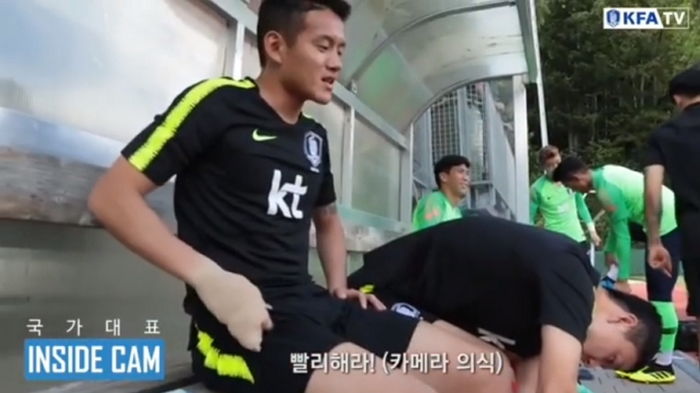 전역 480일 남은 동료에게 ‘짬부심’ 부리는 ‘말년 병장’ 축구 선수