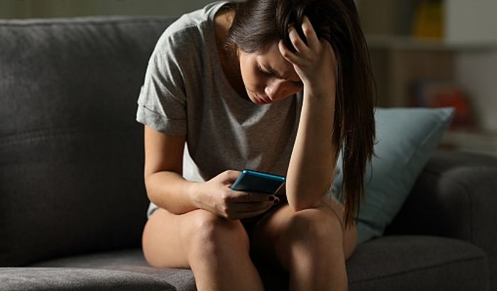 “후보 홍보 문자 받는다 동의한 적 없으면 전부 ‘불법’이다”