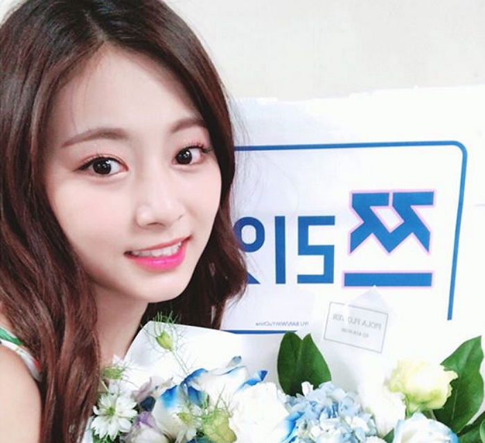 오늘로 ‘20살’ 성인 된 트와이스 쯔위의 ‘예쁨’ 터지는 일상 사진